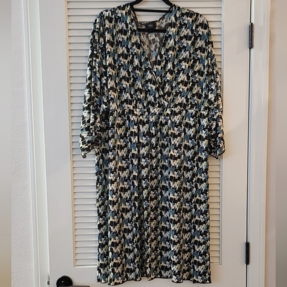 Mossimo - (Plus-Size) Stretch Multi-Coloured Patterned Asymmetrical Dress W Belt